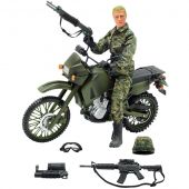 Militaire avec moto